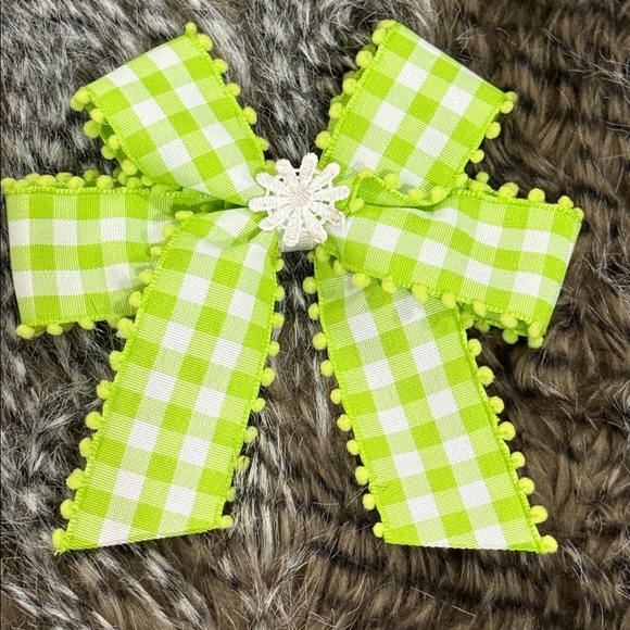 Kids one piece size 0-3 months & new socks and bow price is firm - Picture 6 of 6